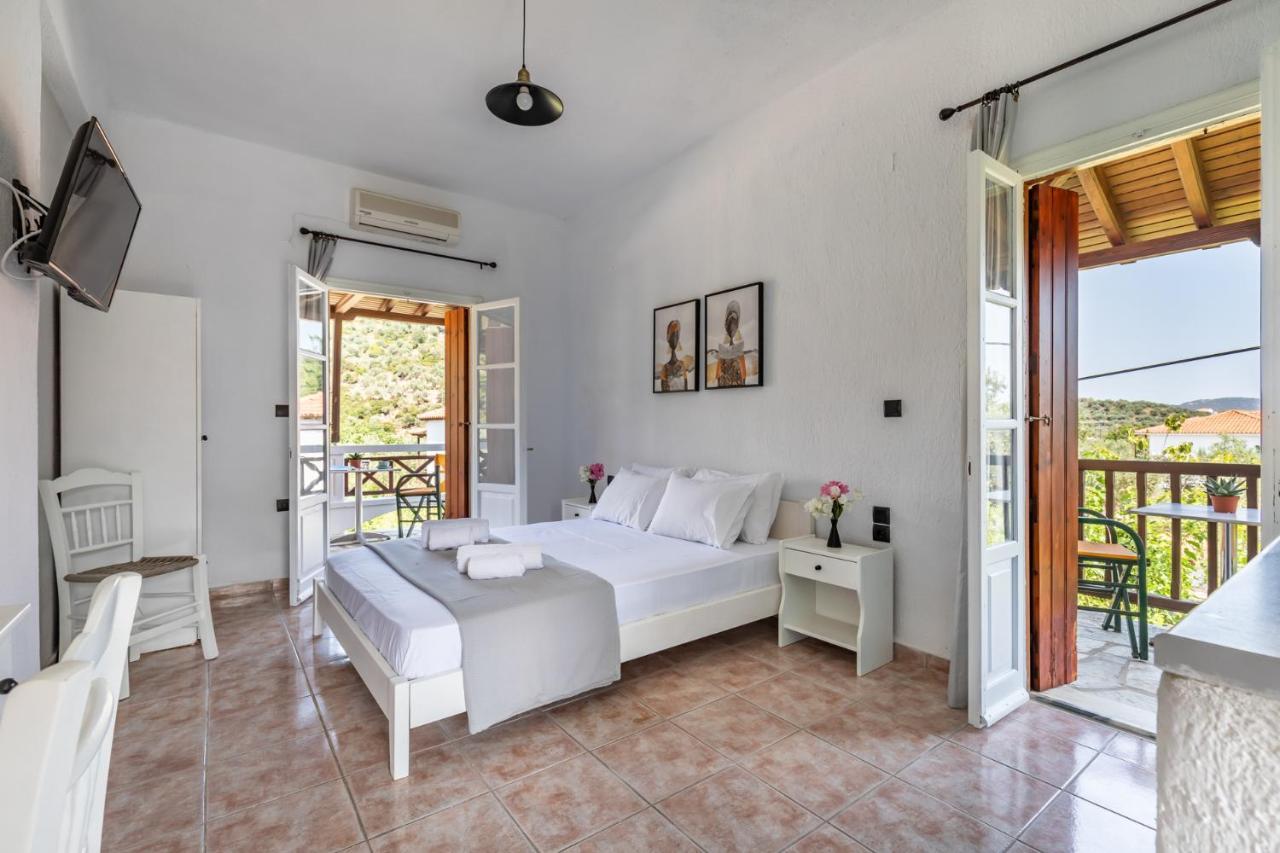 Konstantina Studios Skopelos Exterior foto
